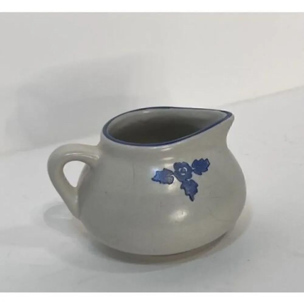 Pfaltsgraf Yorktowne Gravy/Syrup Pitcher Blue Flowers Pottery Stone‎